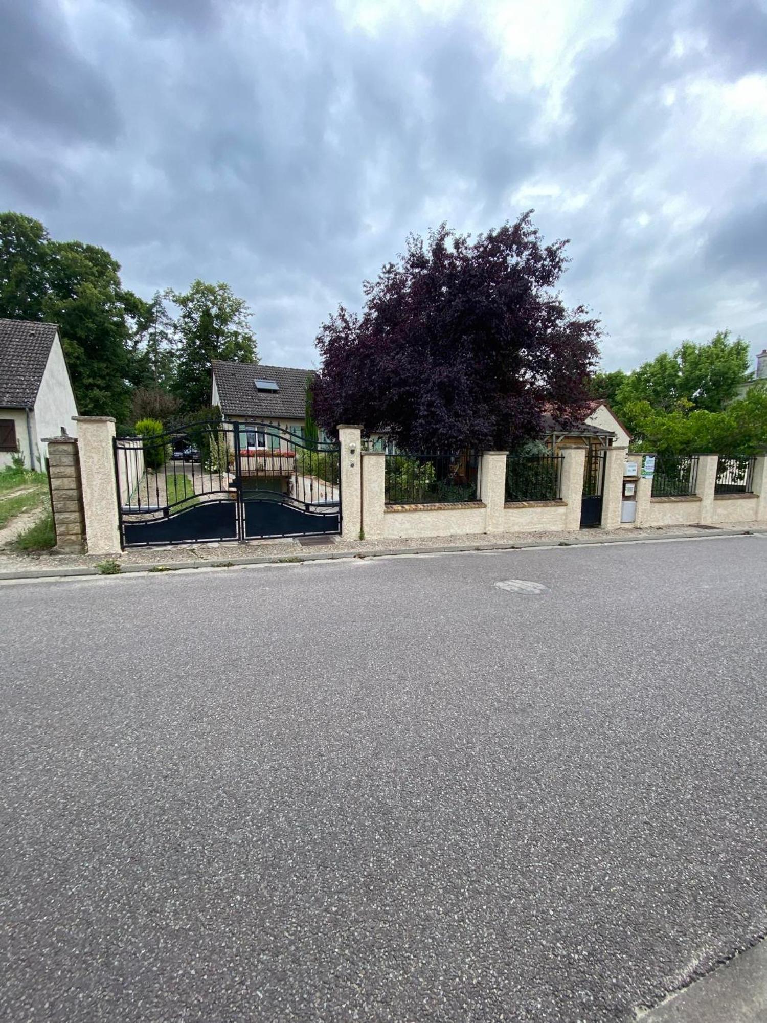 Maison d'hôtes Aux Gres Des Moisonettes à Limetz Extérieur photo